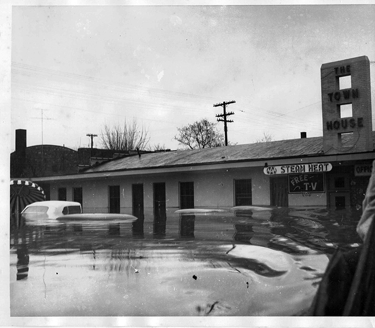 lynn-camp-creek-flood-1957-120