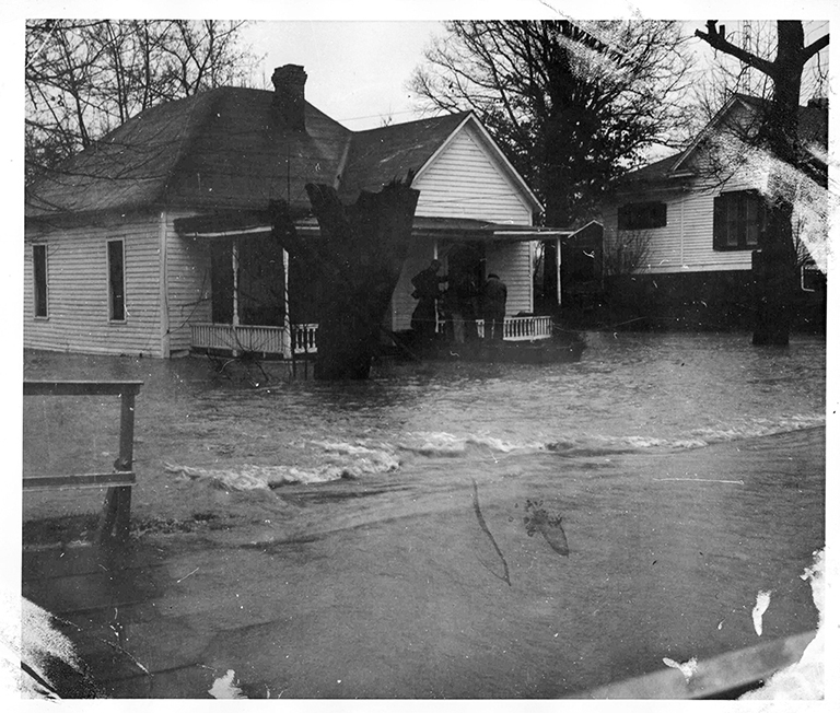 lynn-camp-creek-flood-1957-140