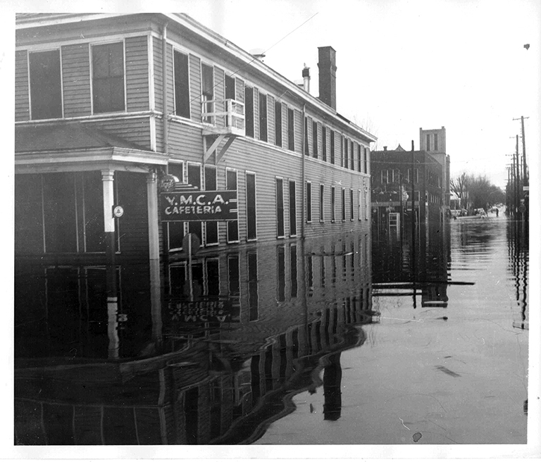 lynn-camp-creek-flood-1957-122