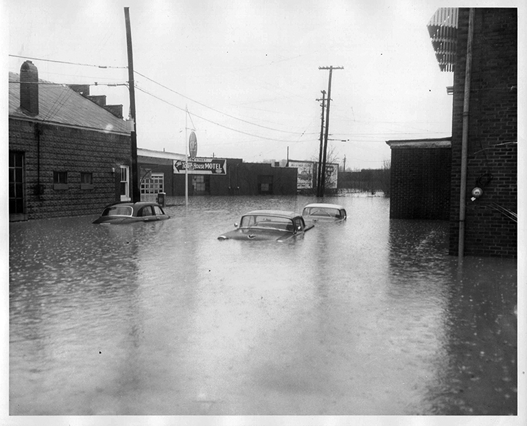 lynn-camp-creek-flood-1957-114