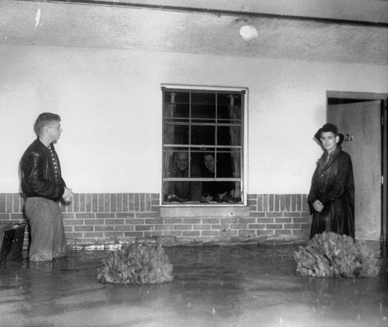 lynn-camp-creek-flood-1957-138