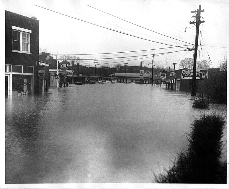 lynn-camp-creek-flood-1957-116