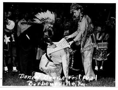 1948-daniel-boone-festival-postcard-1